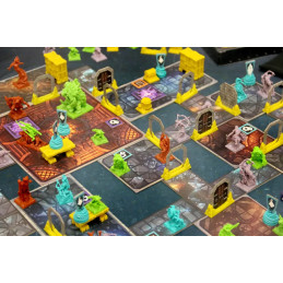 ERUNE – Interaktives Fantasy Dungeon-Crawler Brettspiel